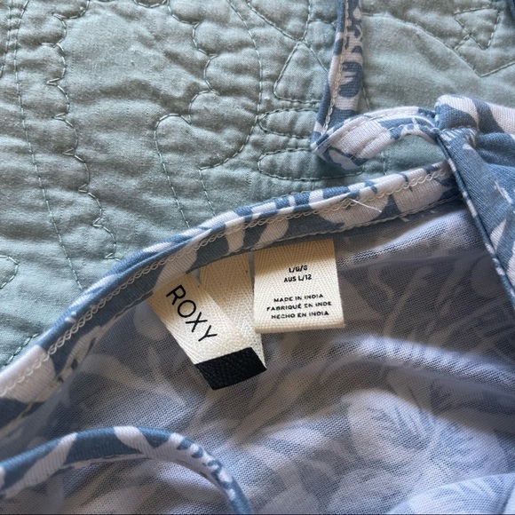 Roxy Cropped Tank - Picture 2 of 5